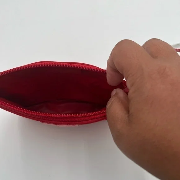 Clarins Red Wristlet - Picture 12 of 12